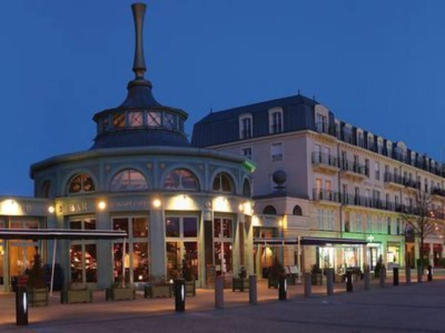 Disneyland Paris 70m² Face Parc, Place Ariane *