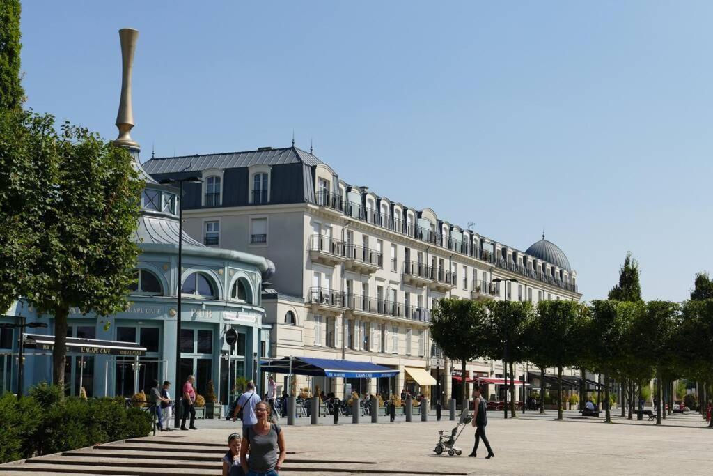 Appartement Disneyland Paris 70m² Face Parc, Place Ariane *